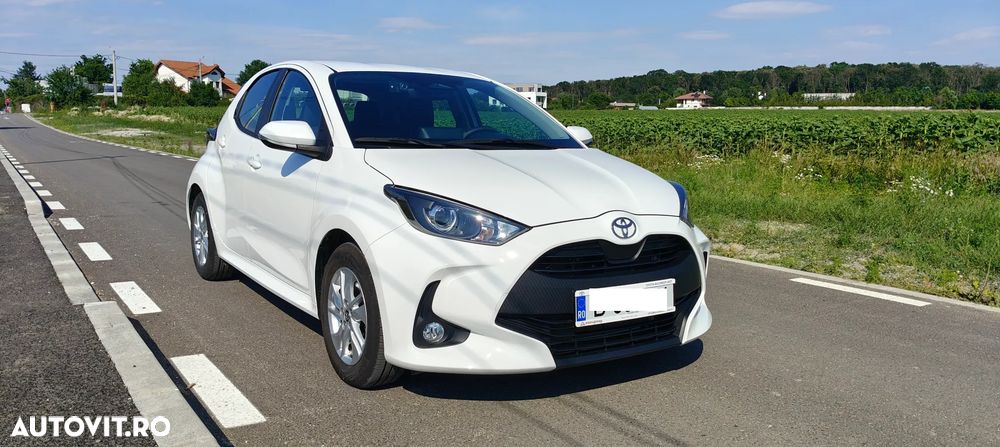 Toyota Yaris - 1
