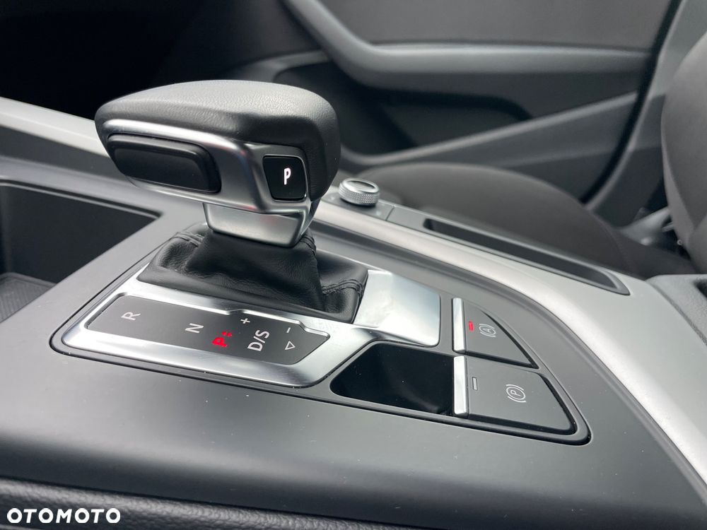 Audi A4 Avant 40 TDI S tronic - 34