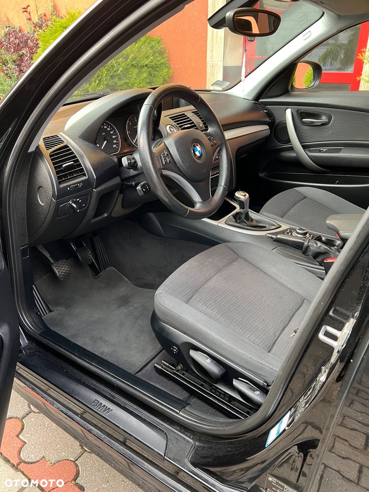 BMW Seria 1 116d - 12
