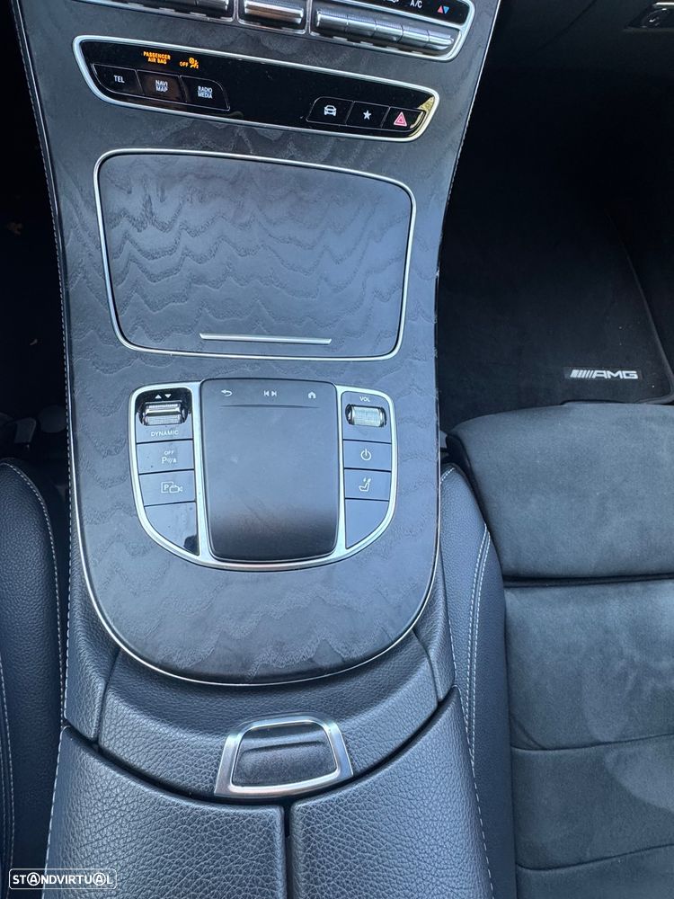 Mercedes-Benz E 300 de AMG Line - 10