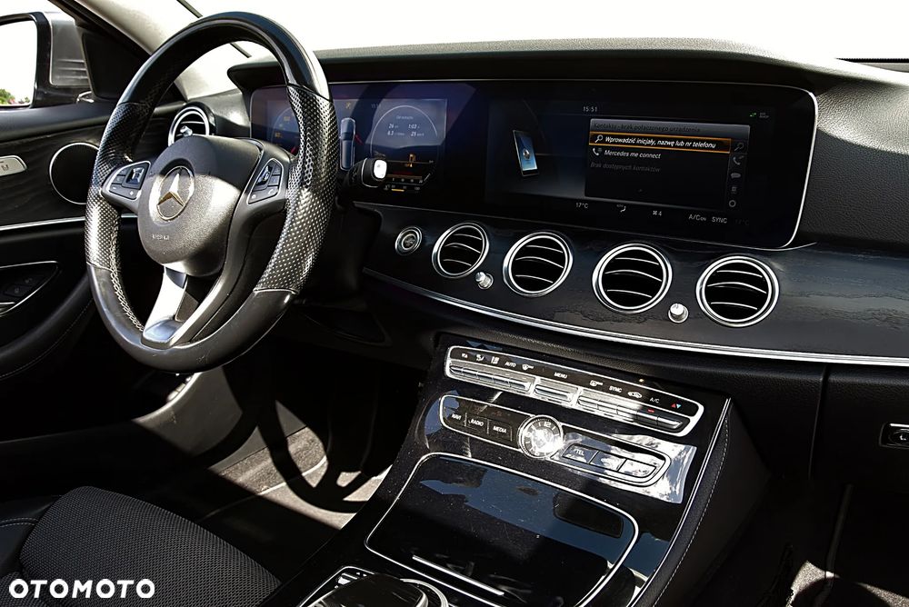 Mercedes-Benz Klasa E 220 d 4Matic All-Terrain 9G-TRONIC Avantgarde - 24
