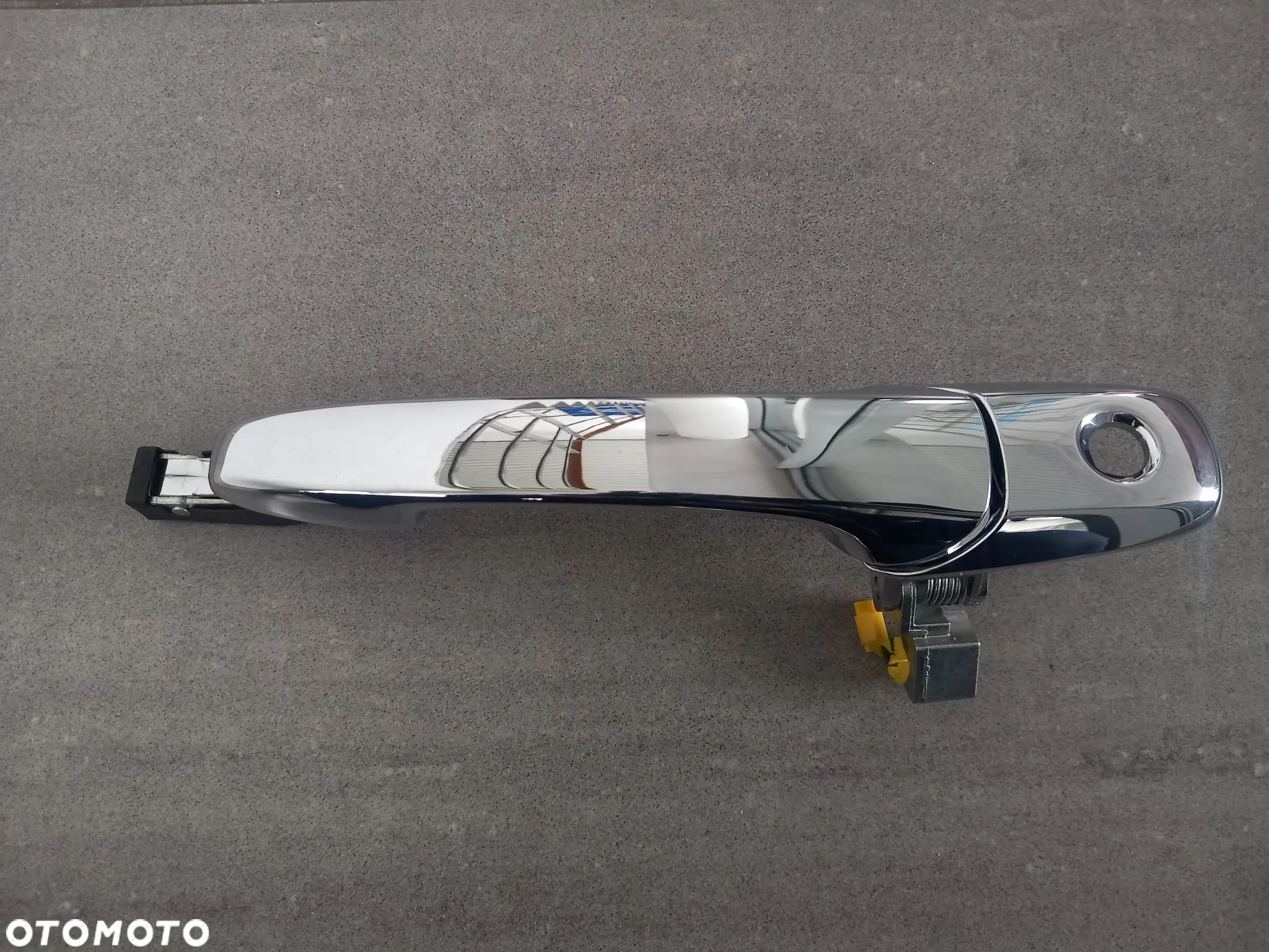Klamka zewnętrzna drzwi prawa Ford Ranger 2011- - 1