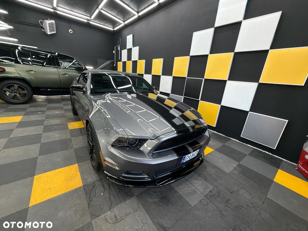 Ford Mustang 3.7 V6 Premium - 32