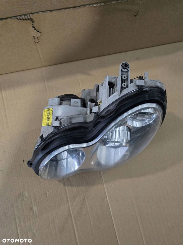 lampa lewy przód xenon mercedes w203 a2038203759 kompletny - 2
