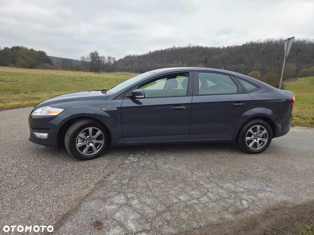 Ford Mondeo 1.6 T Ambiente - 10