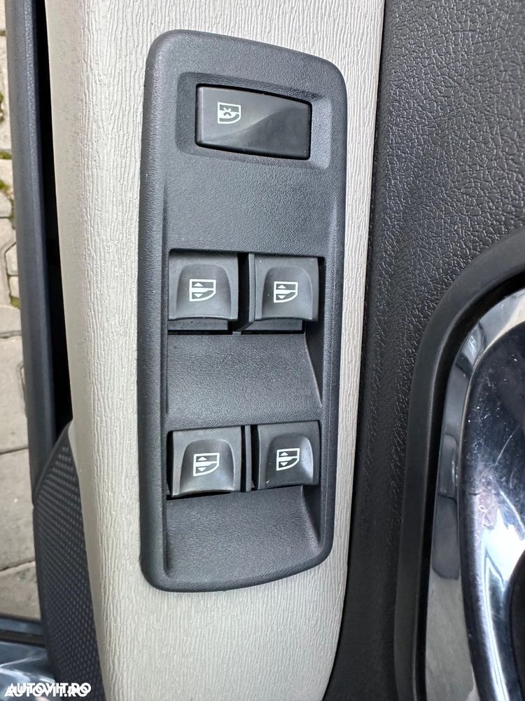 Dacia Lodgy dCi 110 Prestige - 15