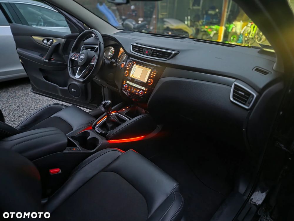Nissan Qashqai 1.6 DIG-T Tekna - 11