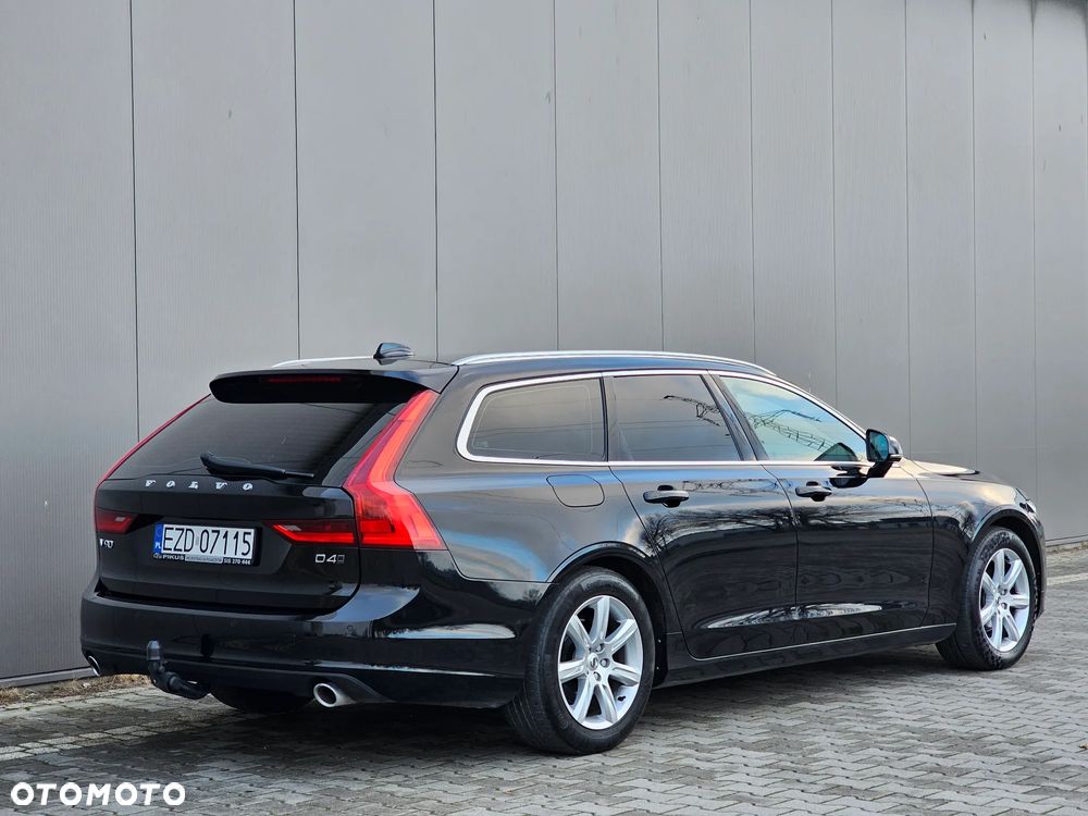 Volvo V90 D4 AWD Geartronic Momentum - 16