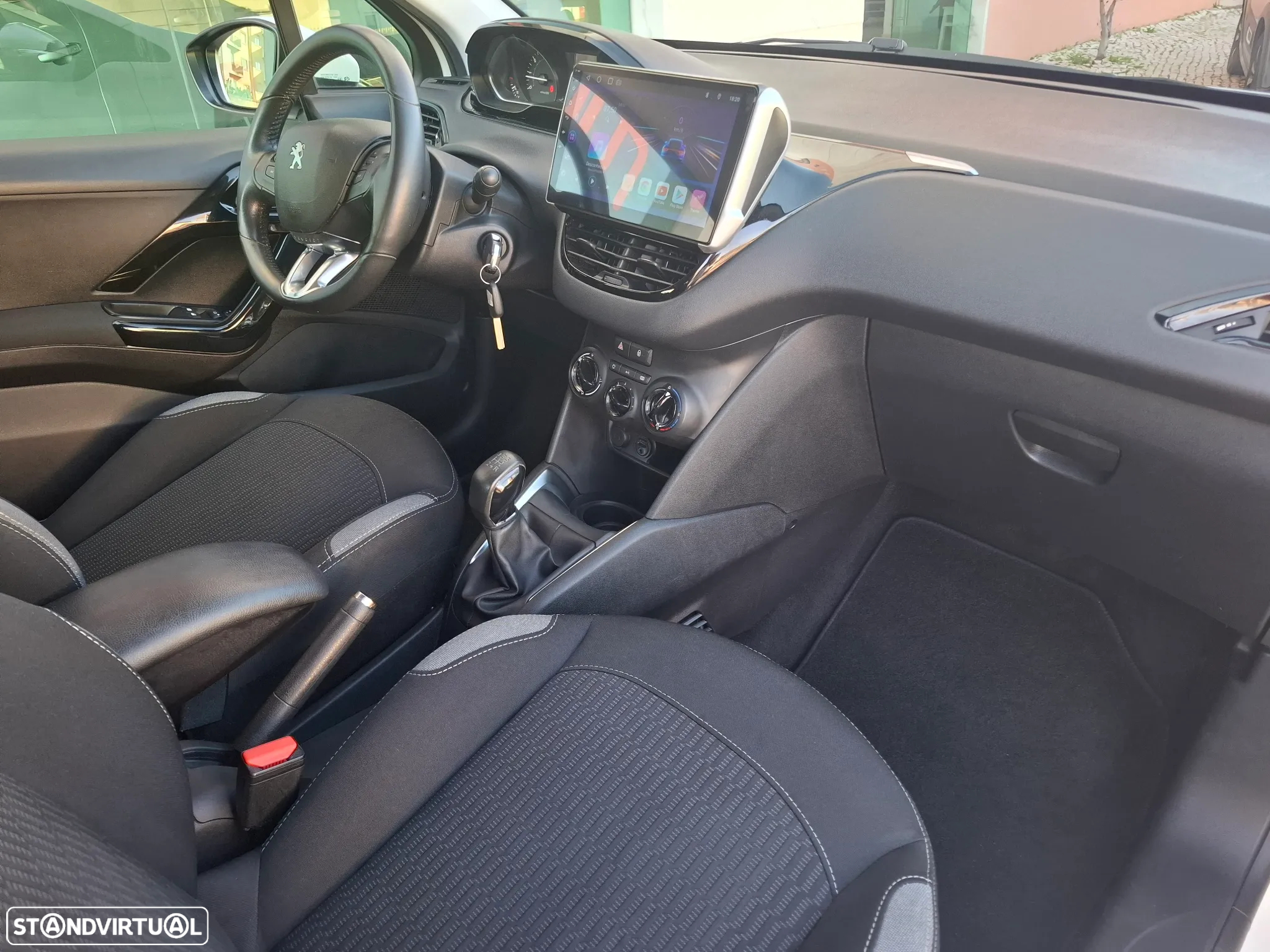 Peugeot 208 1.2 PureTech Active - 29