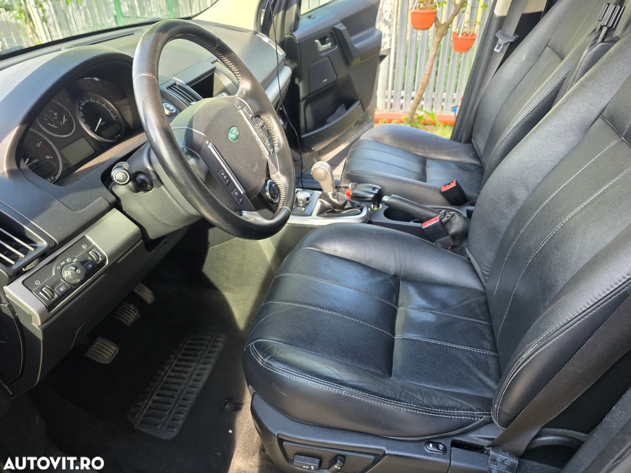 Land Rover Freelander 2 2.2L TD4 SE - 12