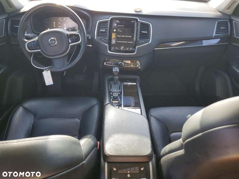 Volvo XC 90 - 9
