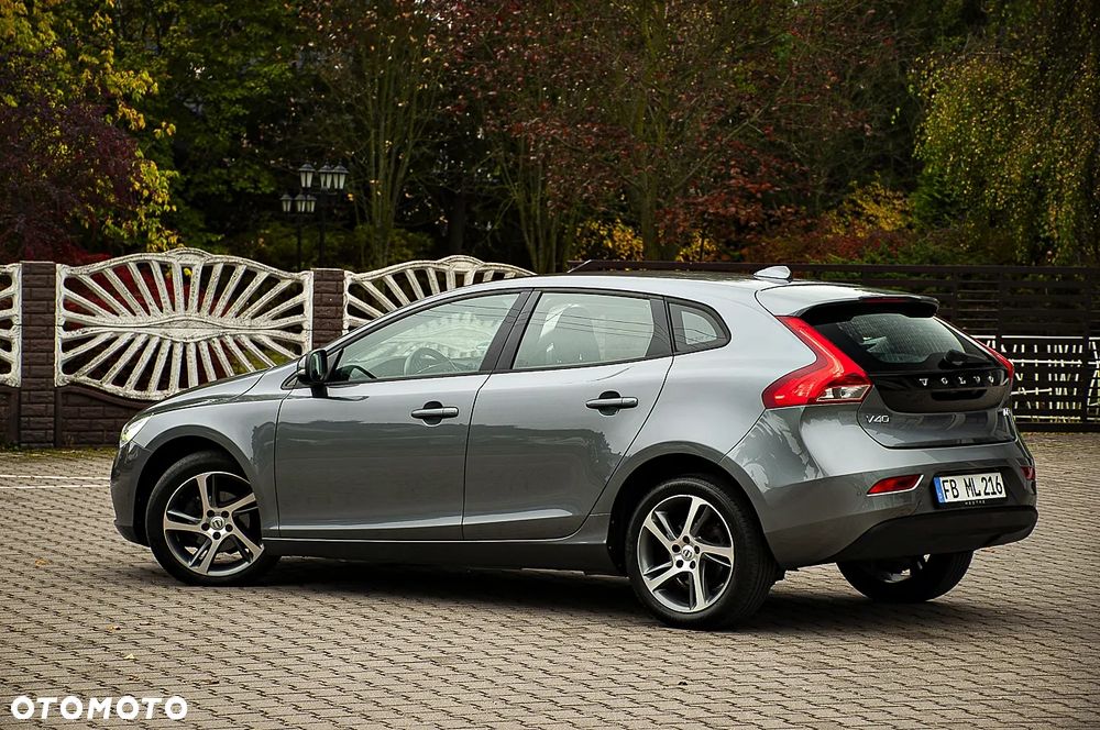 Volvo V40 D2 Summum - 20