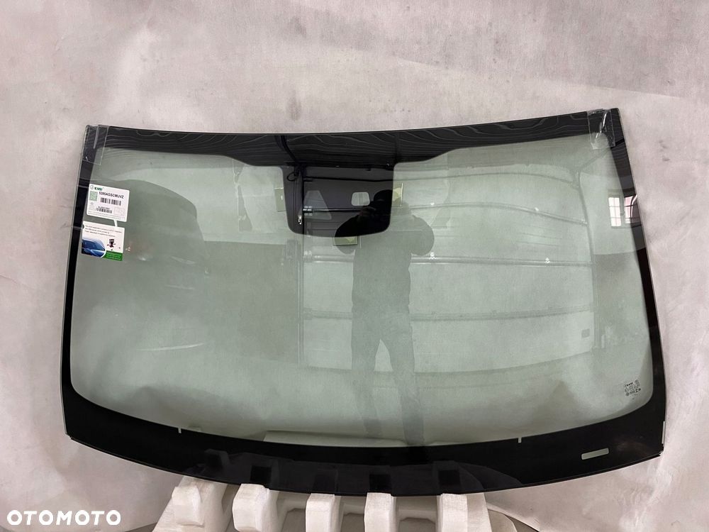mercedes c w205 coupe szyba przednia hud po 2016 - 1