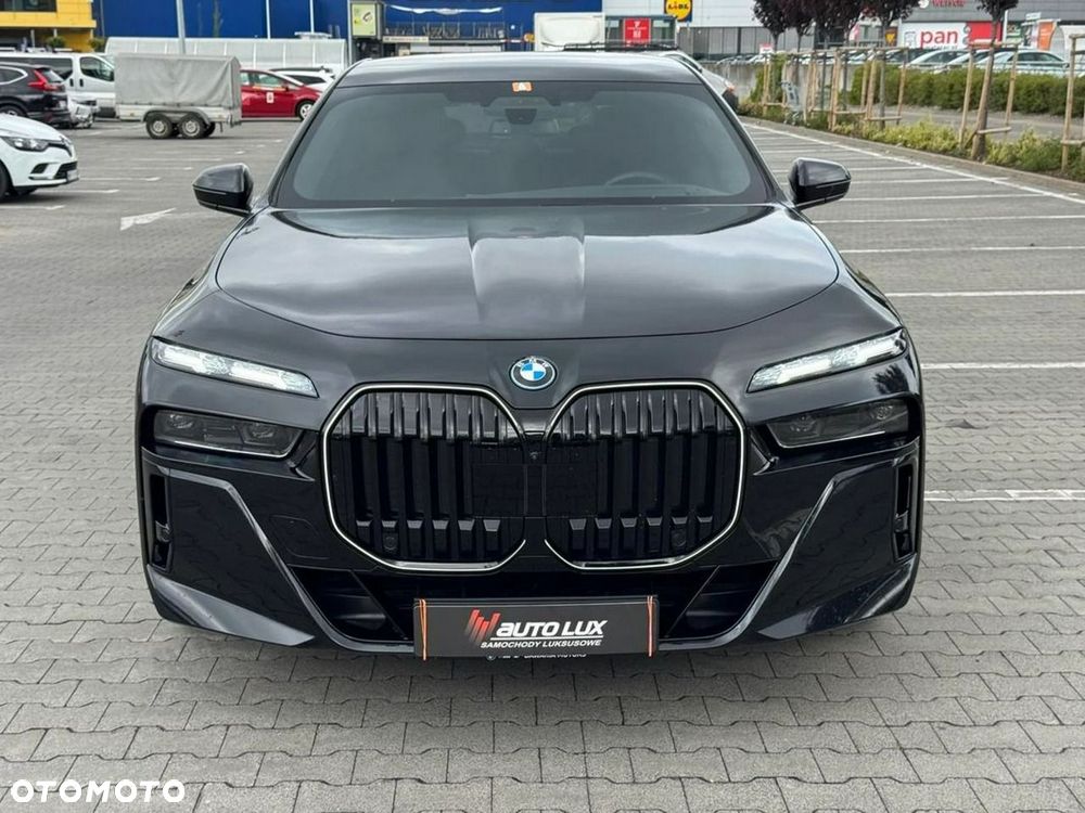 BMW Seria 7 750i xDrive - 7