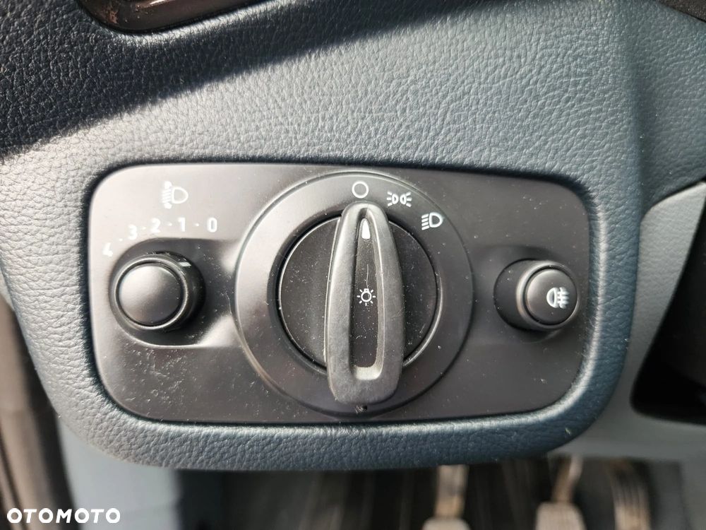 Ford C-MAX 1.6 Ti-VCT Trend - 29