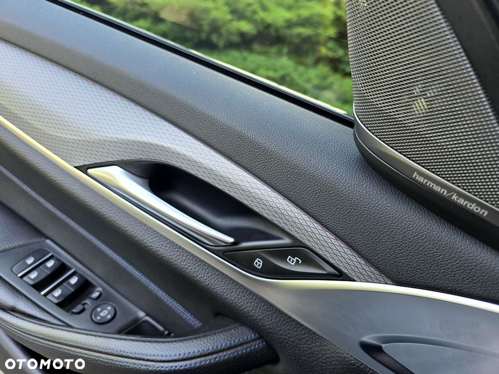 BMW Seria 5 530d M Sport sport - 31