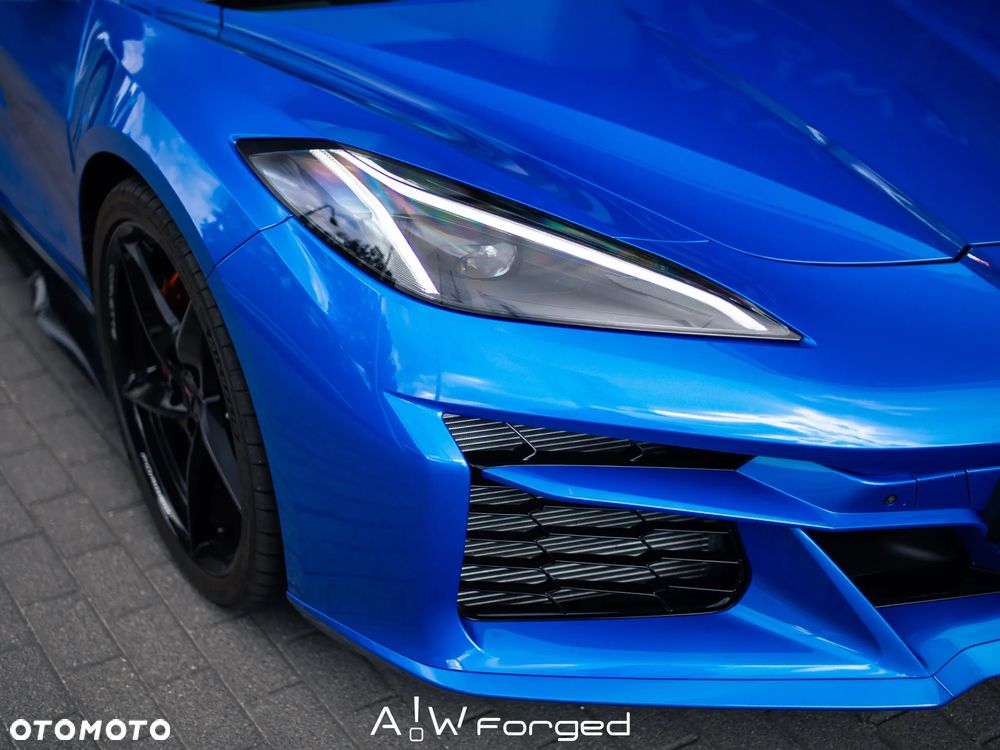 Chevrolet Corvette - 13