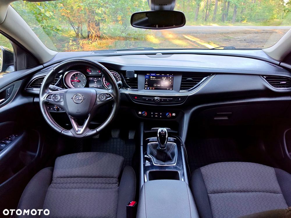 Opel Insignia - 15