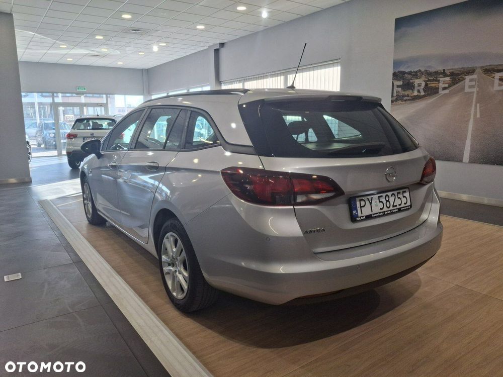 Opel Astra - 8