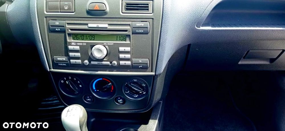 Ford Fiesta 1.4 Trend - 11
