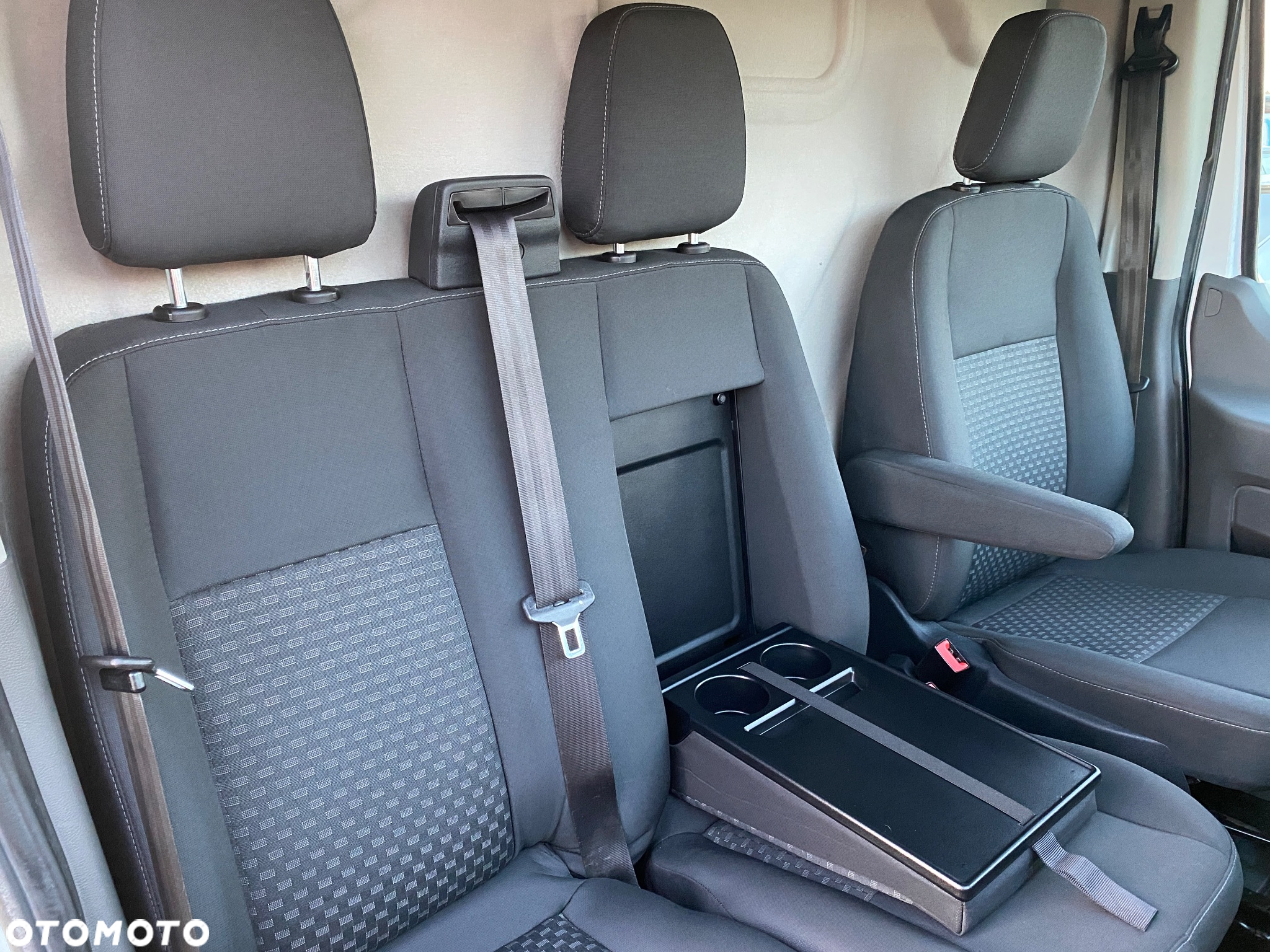 Ford Transit - 9