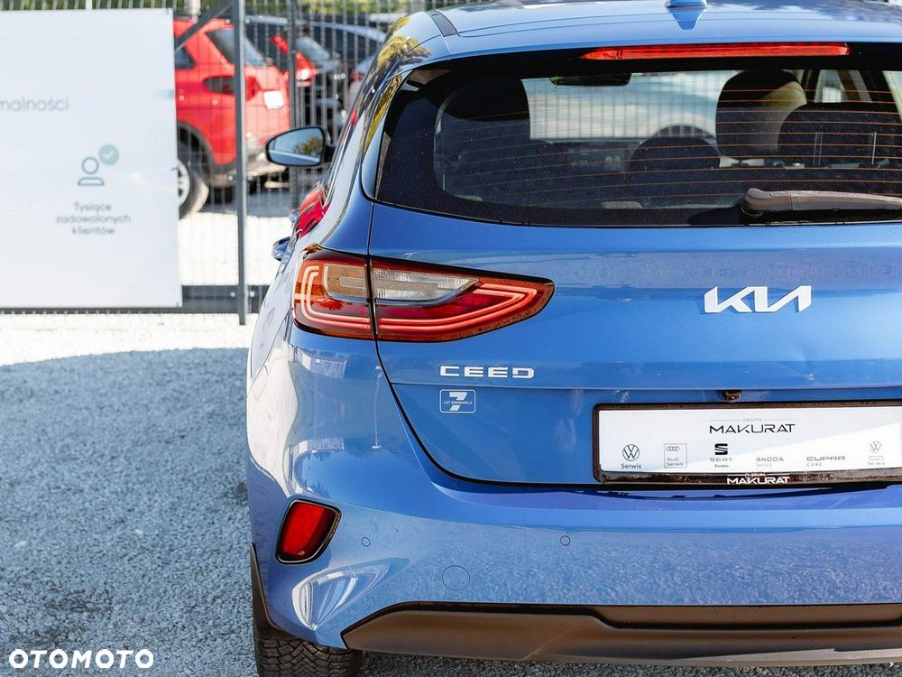 Kia Ceed 1.5 T-GDI M DCT - 11