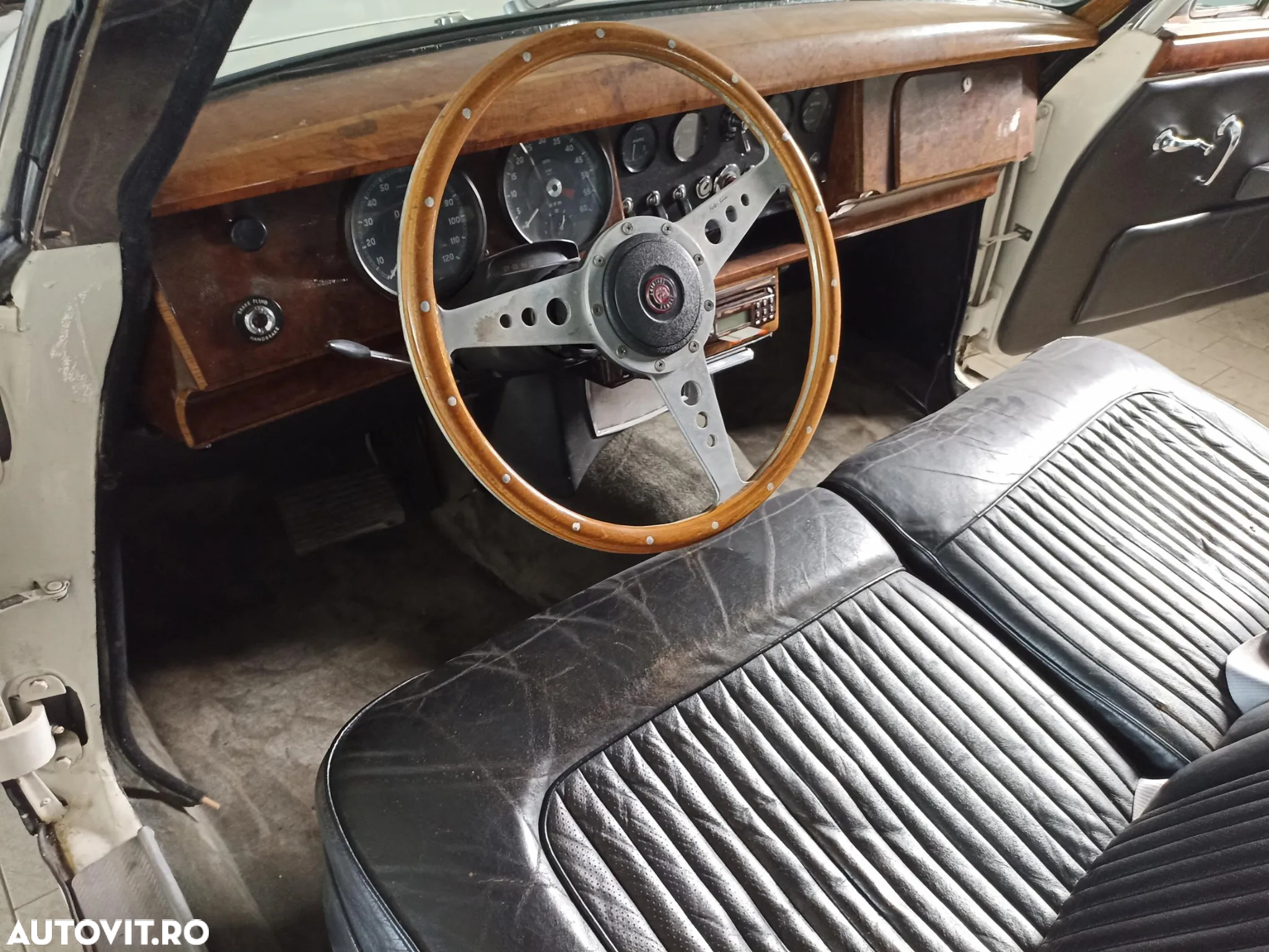 Jaguar Daimler - 22