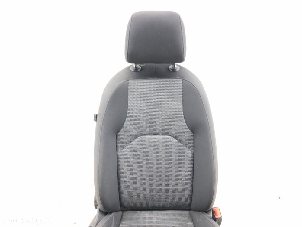 FOTEL PRAWY PRZÓD  SEAT LEON (5F1) 2012 - 2022 1.4 TSI 92 kW [125 KM] benzyna 2014 - 2022 - 2