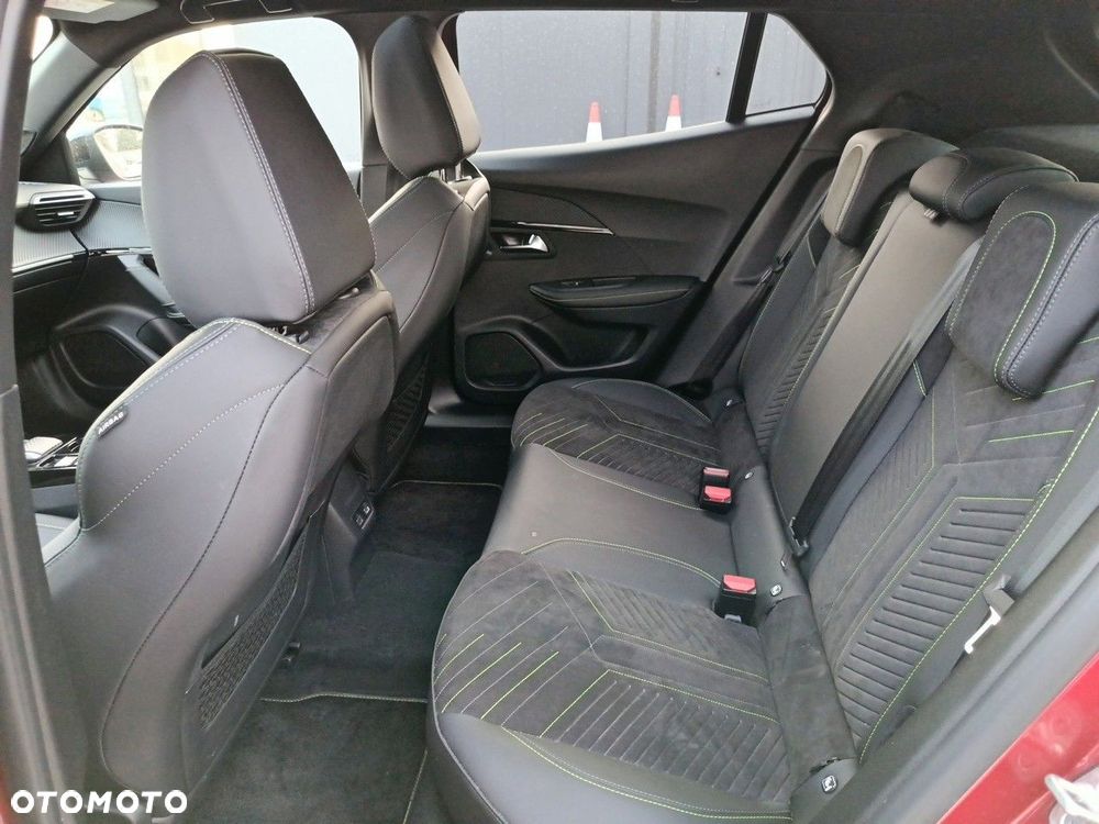 Peugeot 2008 1.2 PureTech GT S&S EAT8 - 10