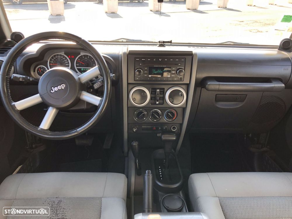 Jeep Wrangler - 9
