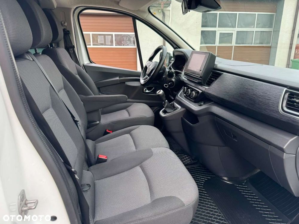 Renault Trafic - 18