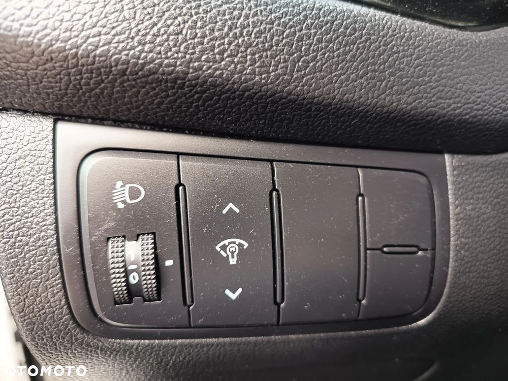 Kia Ceed 1.6 CRDi L - 28