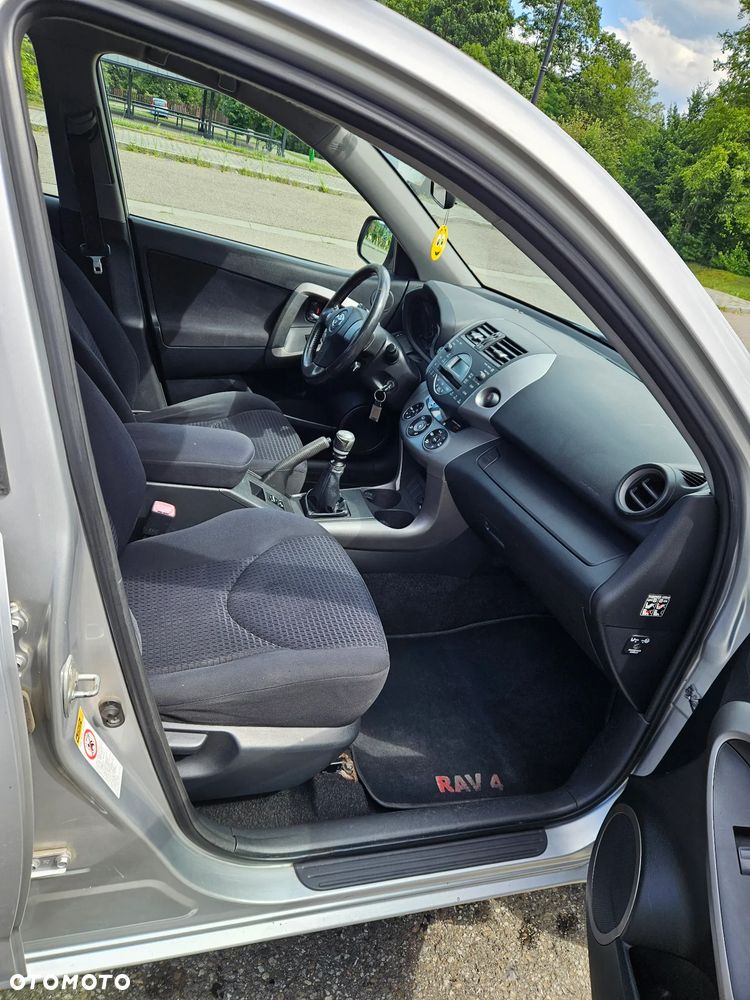Toyota RAV4 2.2 D-CAT 4x4 Sol - 9