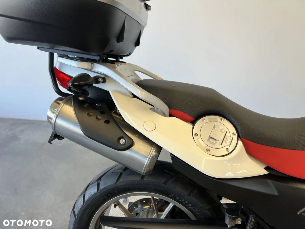 BMW G - 32