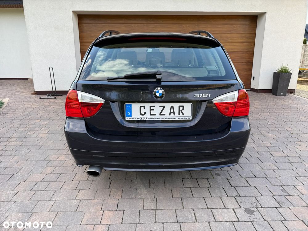 BMW Seria 3 318i Touring Edition Exclusive - 12