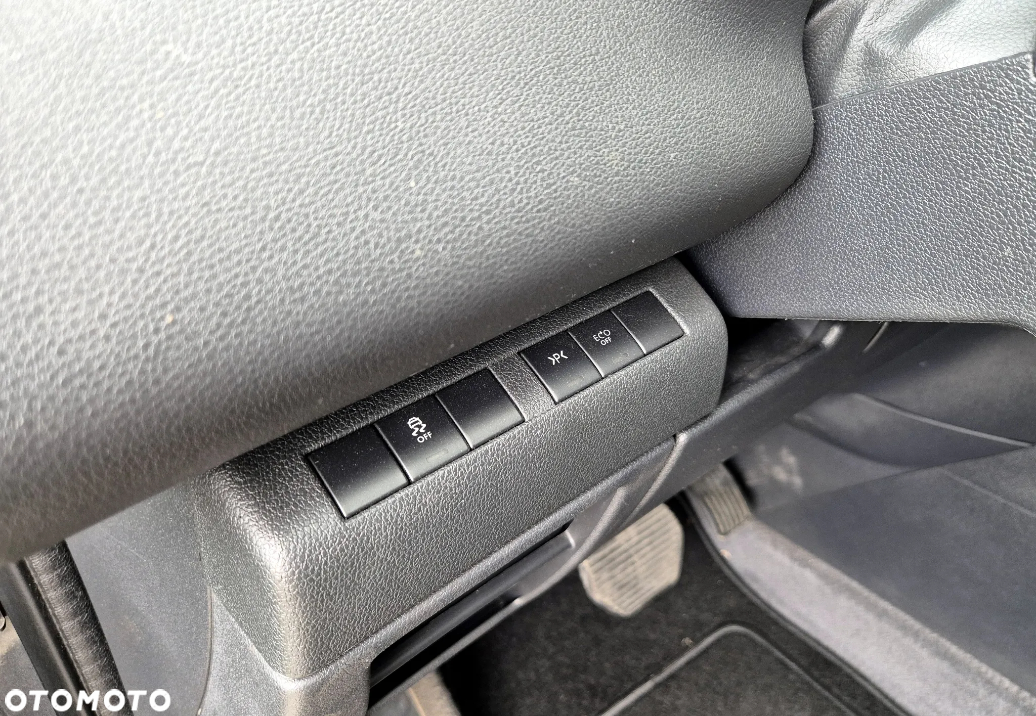 Peugeot 3008 HDi FAP 115 EGS6 Stop&Start Business-Line - 23