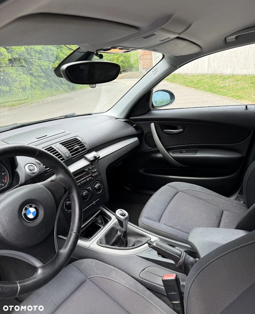 BMW Seria 1 - 15