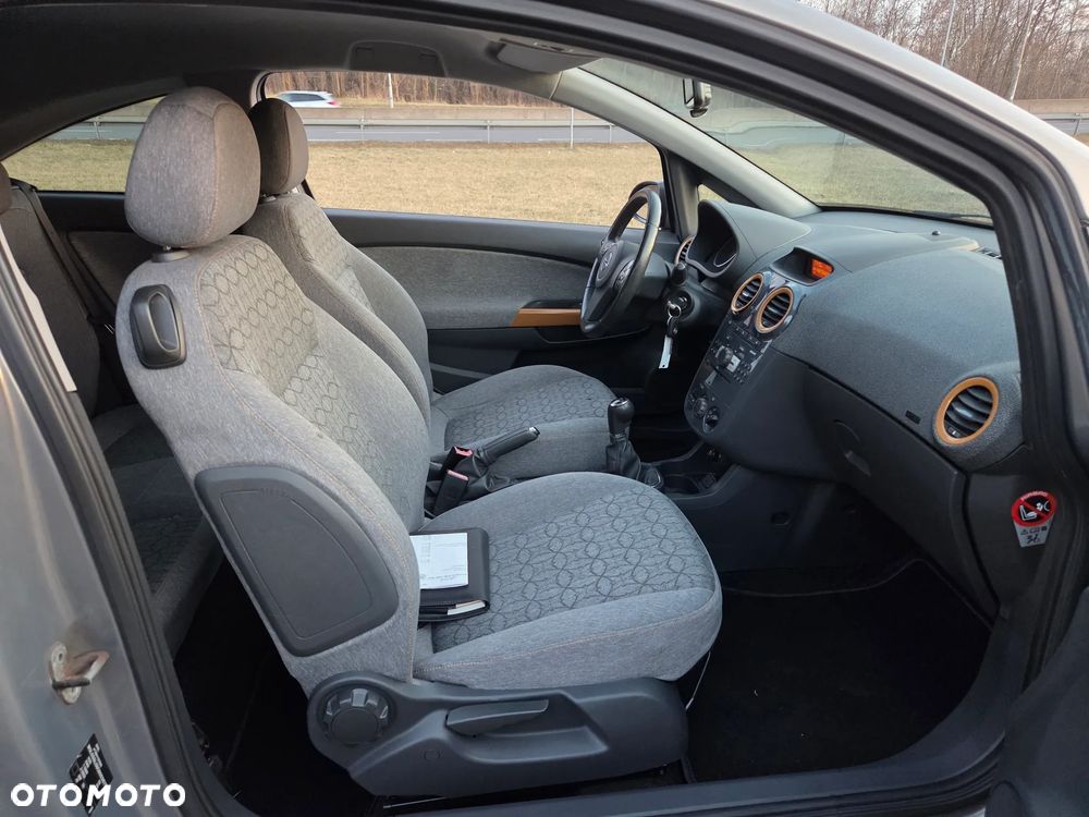 Opel Corsa 1.4 16V Color Elegance - 14