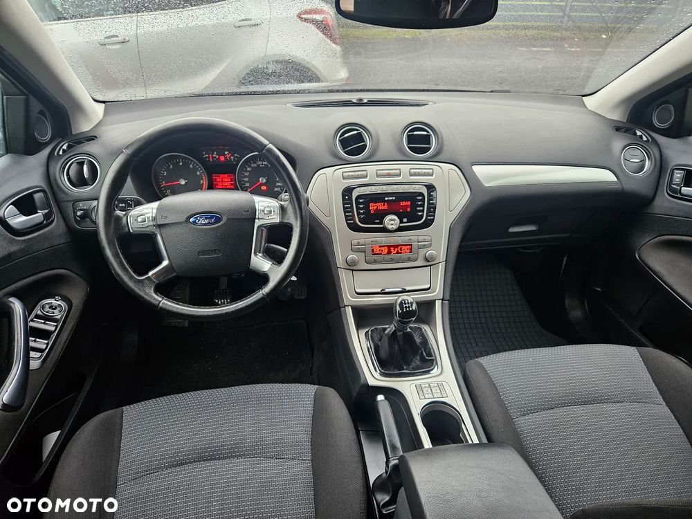 Ford Mondeo SW 1.6 Ti-VCT Ambiente - 12