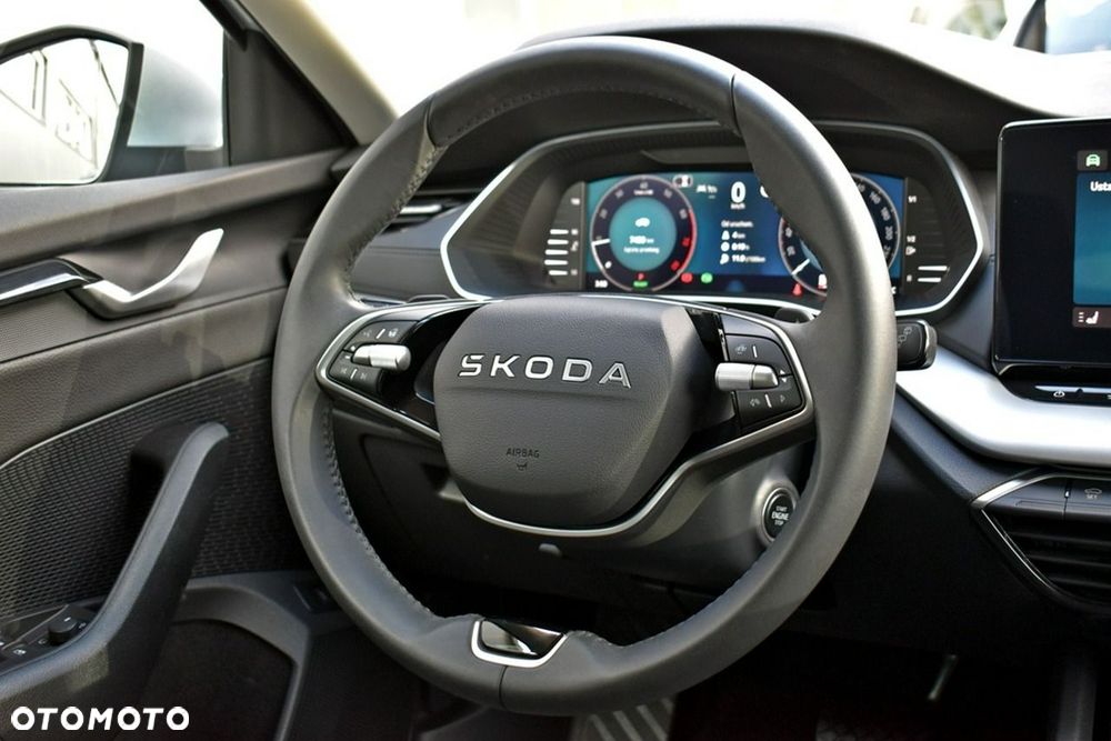 Skoda Octavia 1.5 TSI mHEV Selection DSG - 19