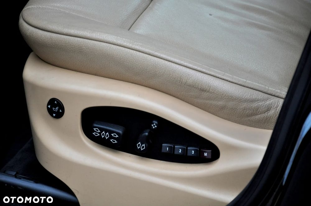 BMW X3 3.0sd - 33