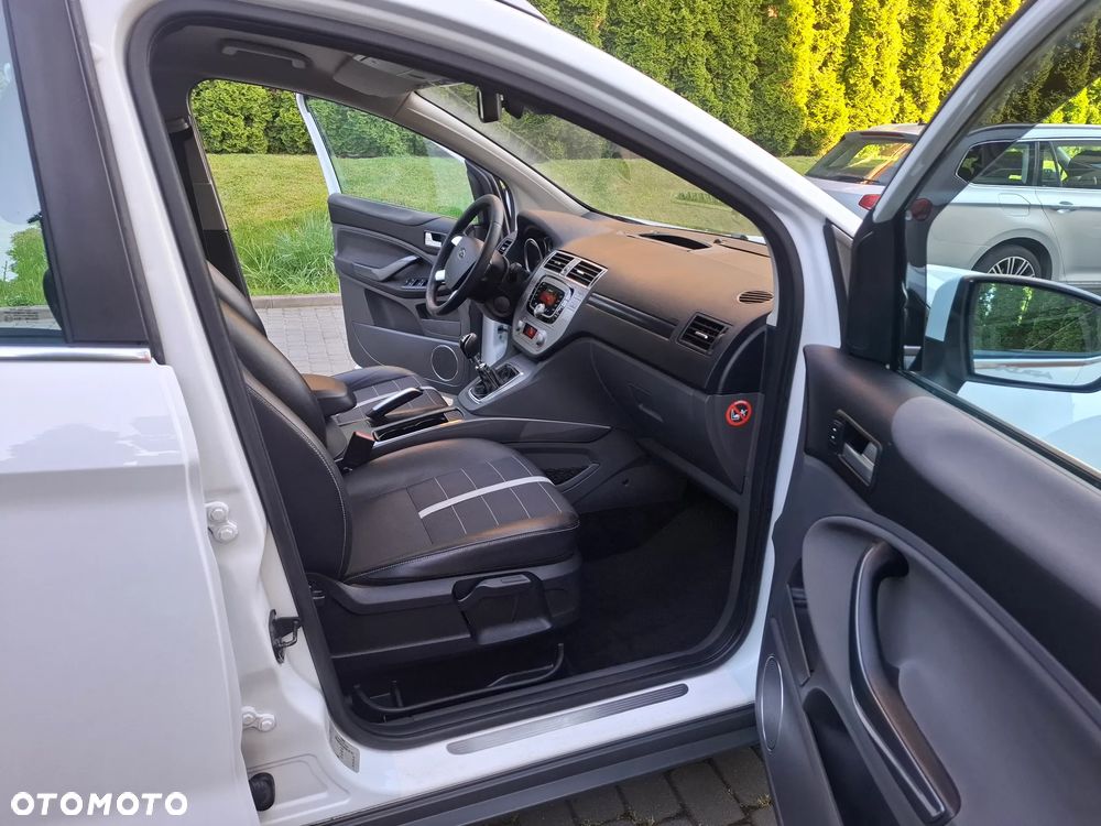 Ford Kuga 2.5 4x4 Trend - 23