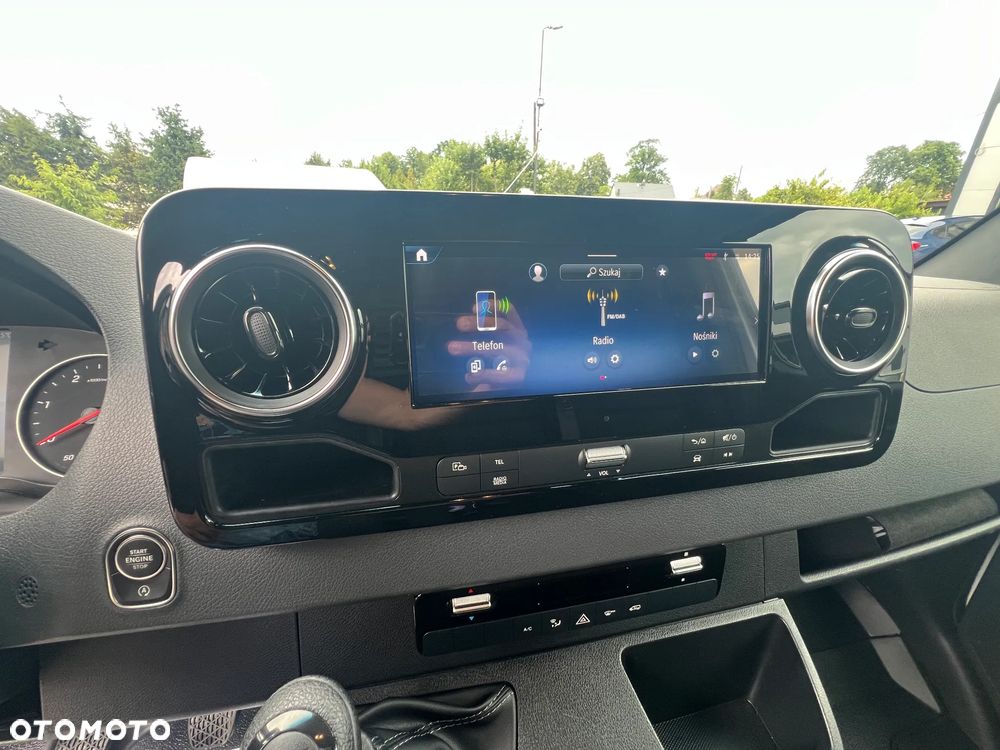 Mercedes-Benz Sprinter L2 - 21