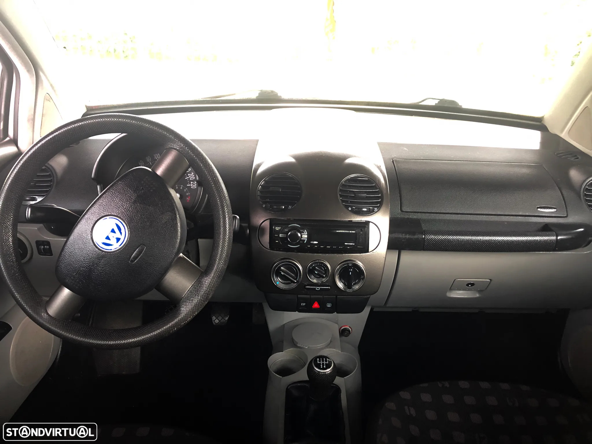 VW New Beetle - 8