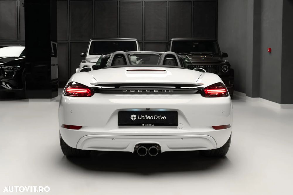 Porsche Boxster 718 PDK - 32