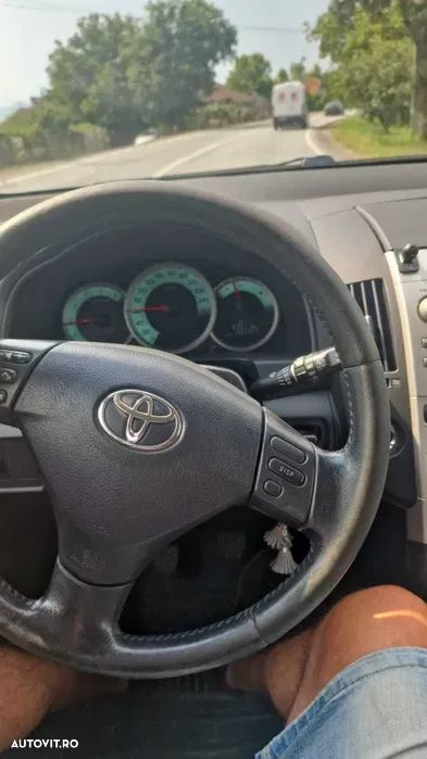 Toyota Corolla Verso - 2