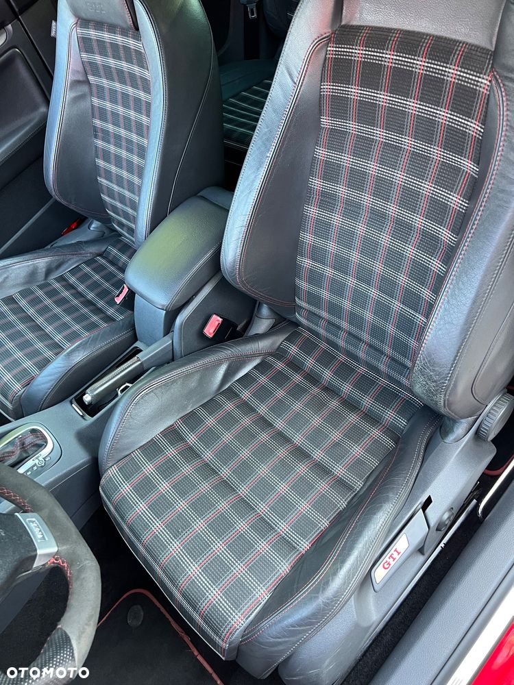 Volkswagen Golf 2.0 TSI GTI Edition 30 DSG - 15