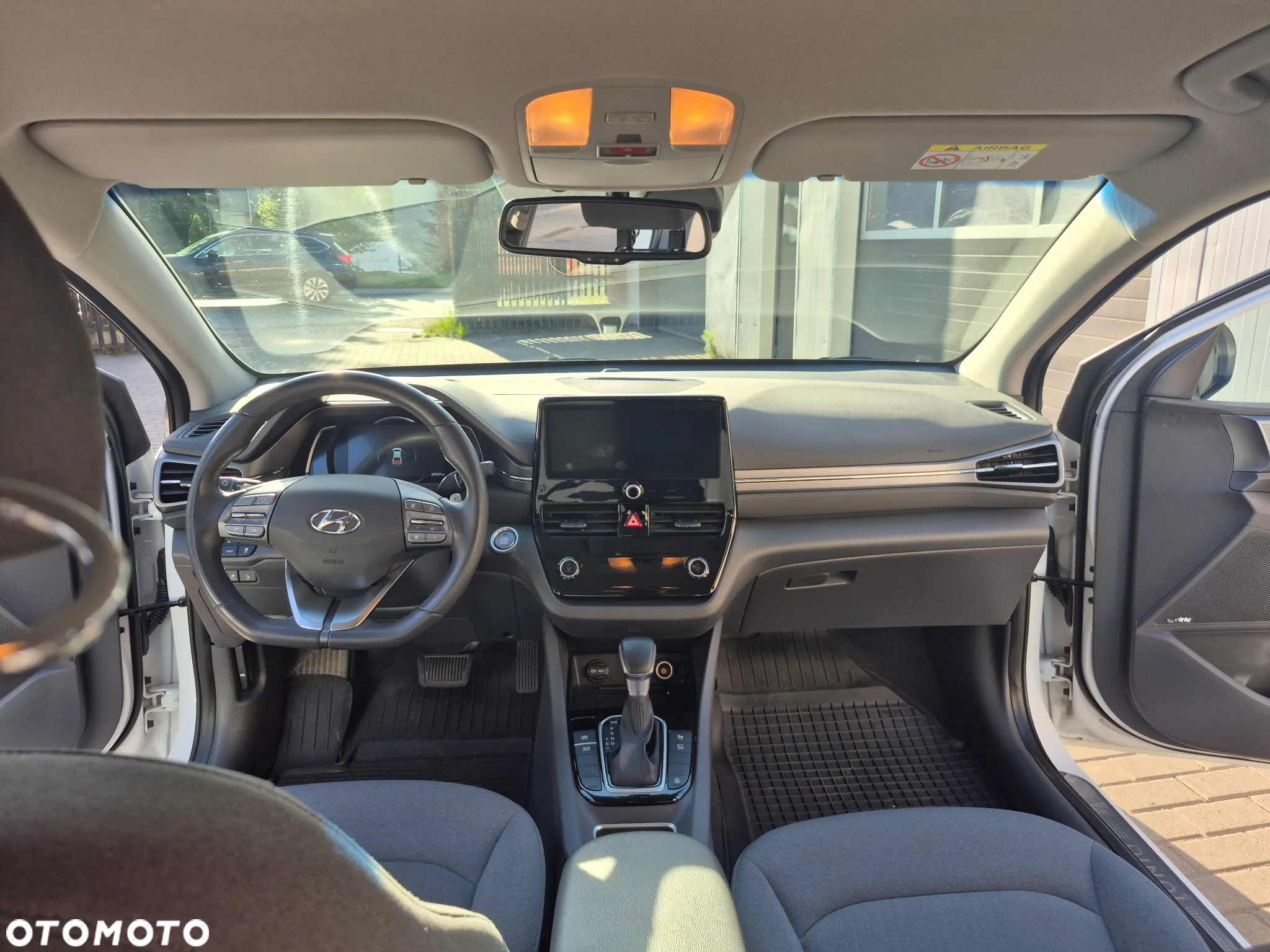 Hyundai IONIQ Hybrid 1.6 GDI Premium - 23