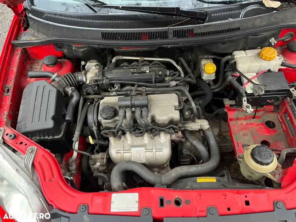 Dezmembrez Chevrolet Aveo 2008 rosu 1,2 benzina - 9