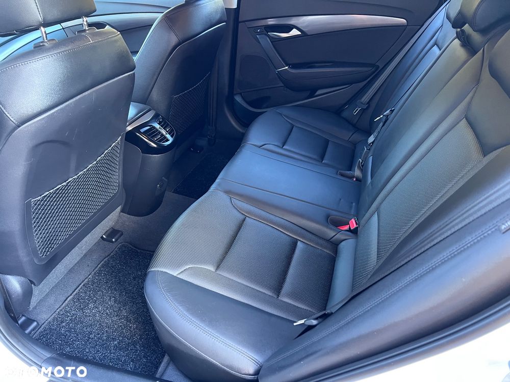 Hyundai i40 Kombi blue 1.7 CRDi Premium - 34